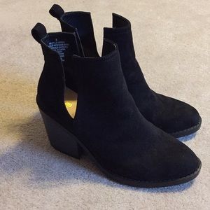 Ankle booties